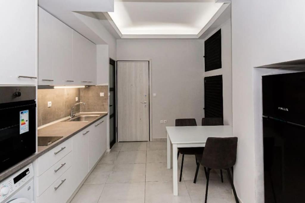 Cozy Apartment Central Athens Atenas Exterior foto